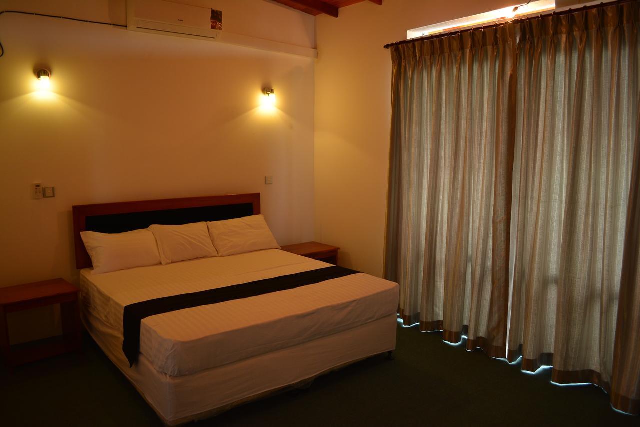 West Inn Colombo Exterior foto